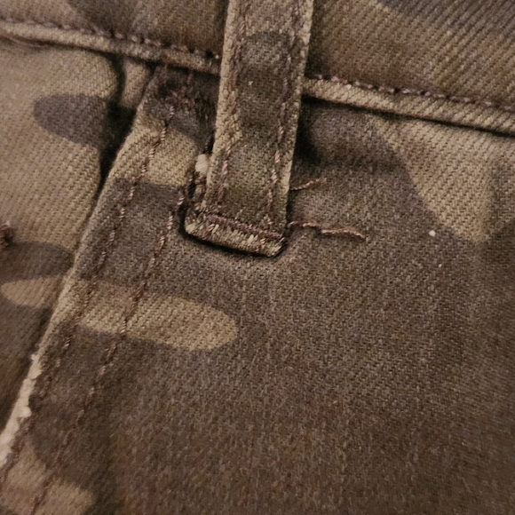 Vanilla Star's camouflage overalls - Picture 9 of 13